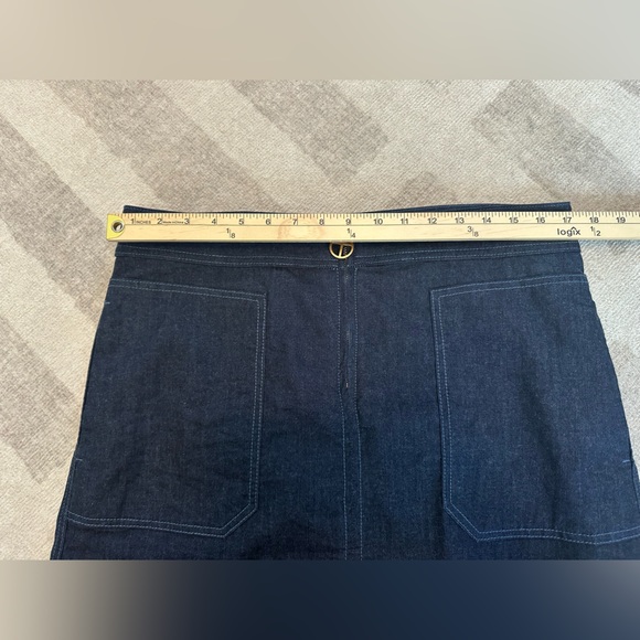 Tory Burch Women’s Elise Zip Denim Mini Skirt (Size 10) - Picture 8 of 9